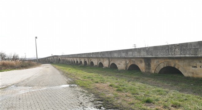 Uzunköprü'de restorasyon çalışmaları devam ediyor