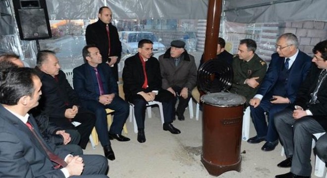 Vali Topaca: Şehitlerimize borçluyuz