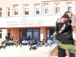 Bir lise öğrencisi daha intihar etti