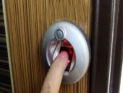 ''Hırsızım'' diyene kapıyı açtılar  