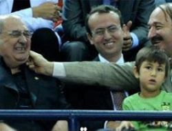 Bakan CHP'den makas aldı!